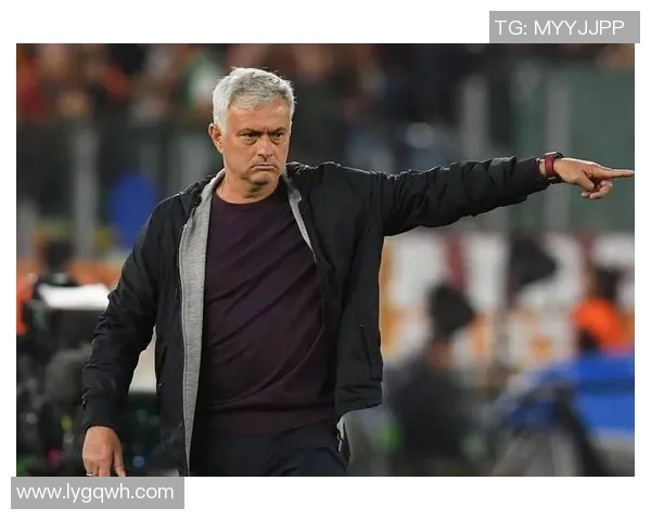 揭开足球明星狂人的神秘面纱他究竟是谁为何如此疯狂