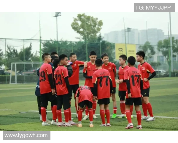 武汉民间足球明星的崛起与发展探索城市足球文化的独特魅力与影响 武汉民间足球明星的崛起与发展探索城市足球文化的独特魅力与影响