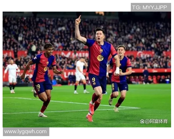 足球明星在比赛中激情四溢出汗瞬间高清图片分享